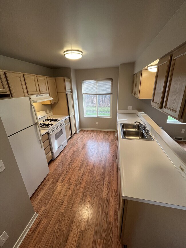 Photo - 7992 Green Meadow Ct