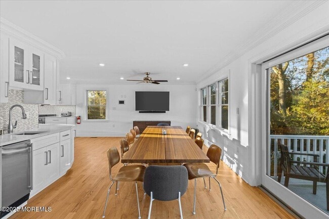 Photo - 382 Western Ave