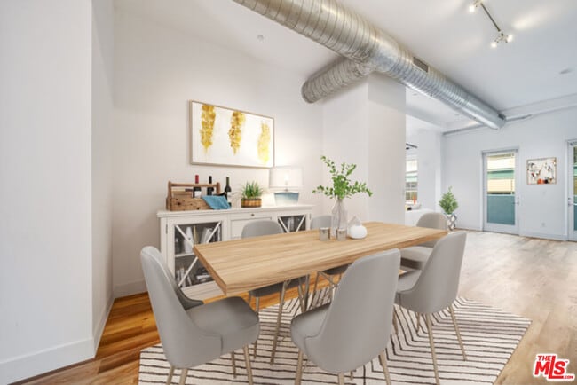 212 Marine St Unit 305