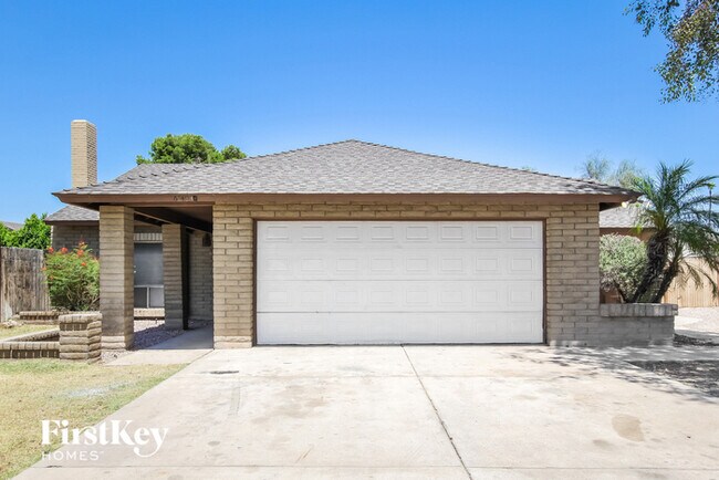 Photo - 6740 W Shangri La Rd House
