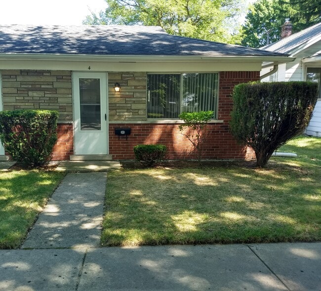 Building Photo - 284 North Ave Unit #4