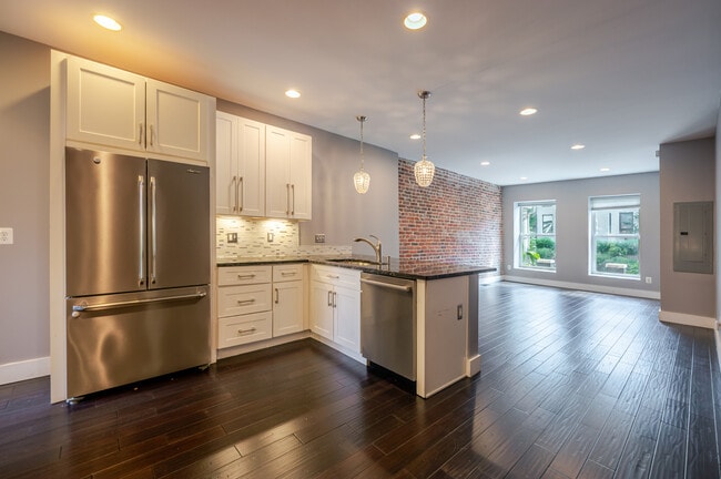 Building Photo - 3528 13th St NW
