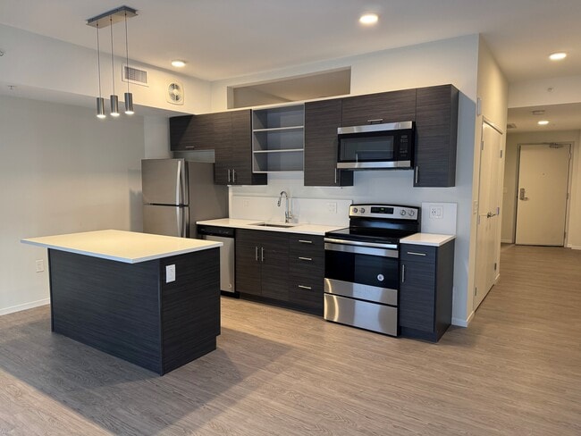 Apt 628, 739 sq ft