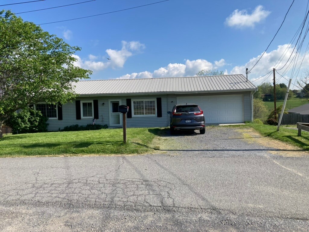 Photo - 291 Willys Dr Unit A