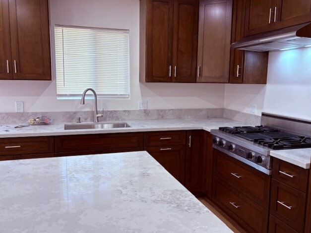 kitchen upclose - 1610 W Cameron St