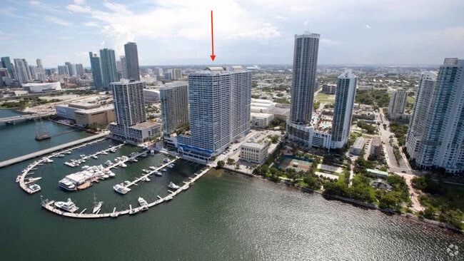 Building Photo - 1717 N Bayshore Dr Unit 3240 Rental