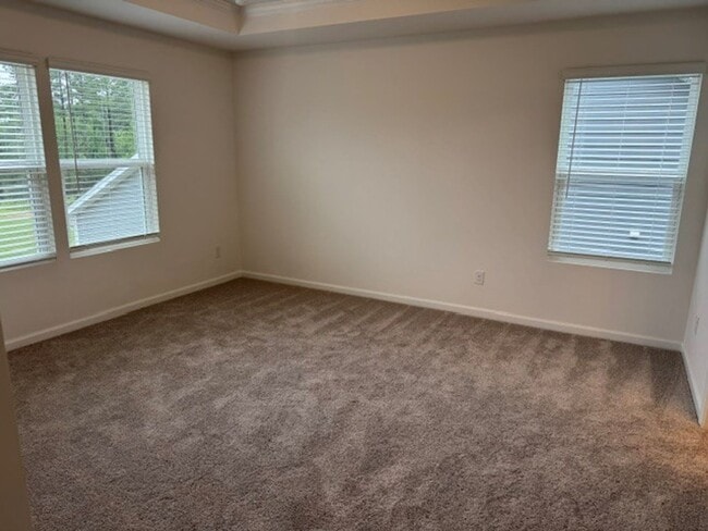 Photo - 2174 Clifton Rd
