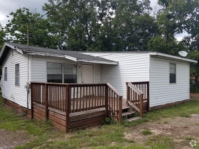 Building Photo - 38803 Old Sparkman Rd Rental