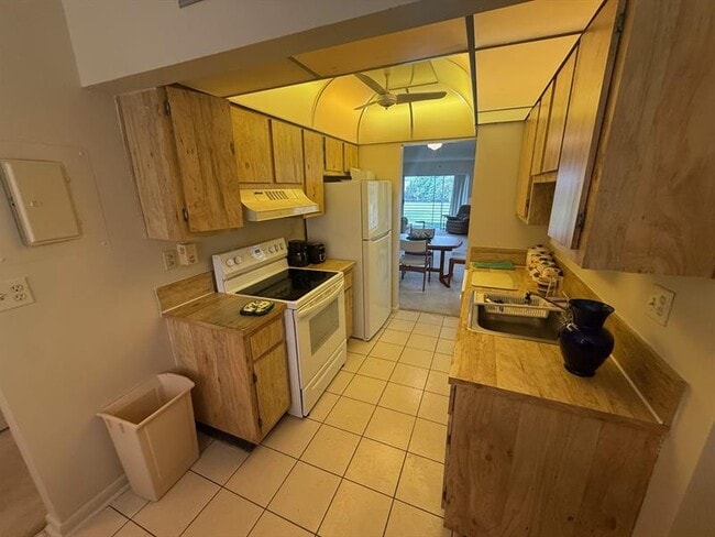 Photo - 8405 NW 61st St Unit D315
