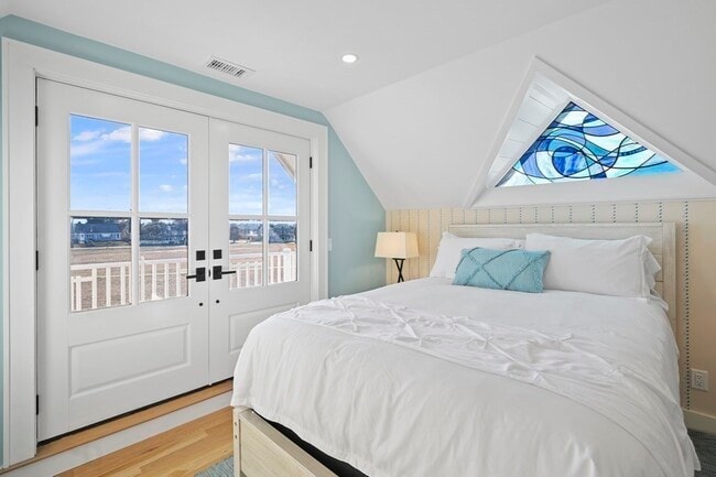9 Tuckernuck Ave