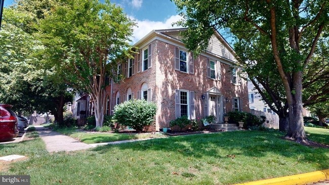 Photo - 6279 Walkers Croft Way Townhome