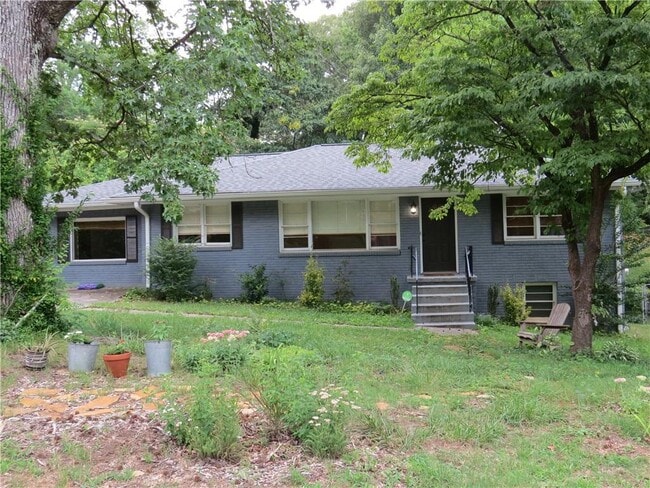 Photo - 1570 Van Epps St SE