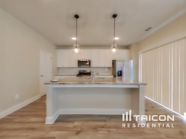 Photo - 331 Leyland Crossing