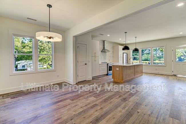 Photo - 213 Myrtle Ave