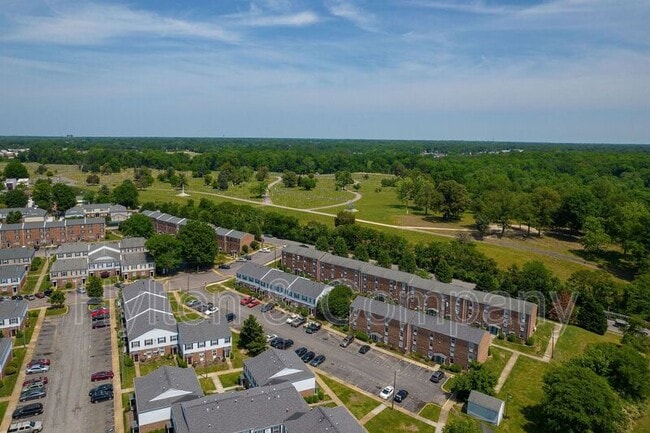 Photo - 3516 E Richmond Rd Unit 10