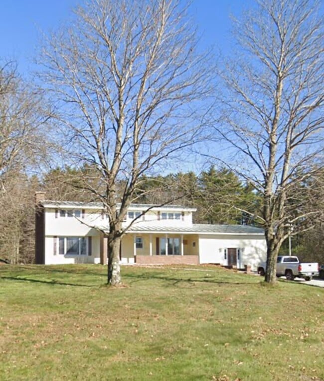 Building Photo - 6 Granite Ln Unit 1