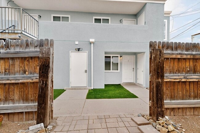 Photo - 1812 Buena Vista Dr SE