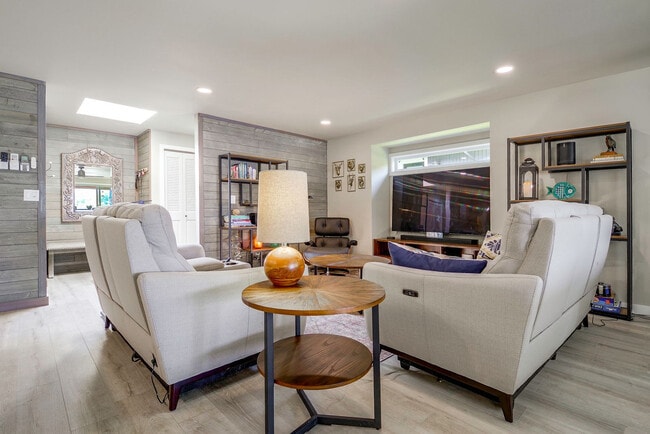 5325 S Bercot Rd Unit SI ID1630063P