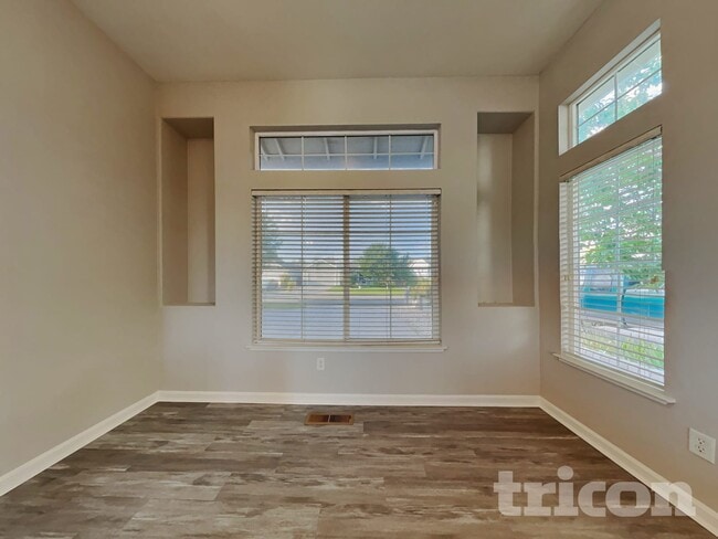 Photo - 9570 Long River Dr