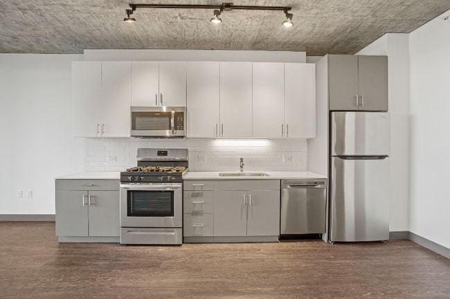 Photo - 153 N Elizabeth St