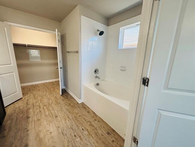 1309 Henry David Dr