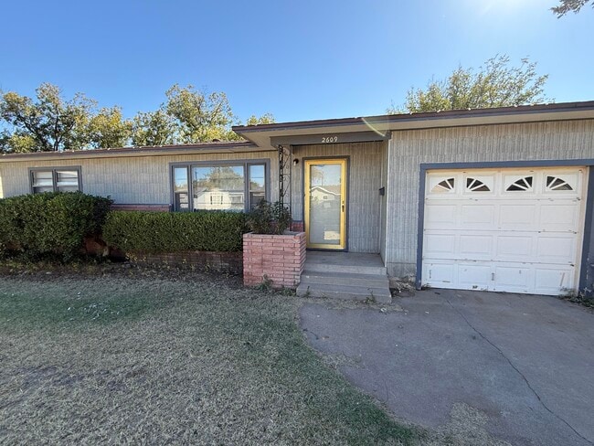 Photo - 2609 42nd St