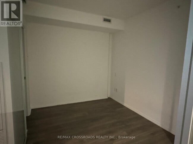 Photo - 45 Charles St E Unité 501