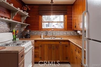 Photo - 301 E Barker Blvd