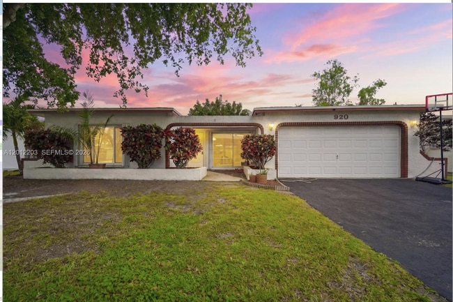 Photo - 920 NW 92nd Ave