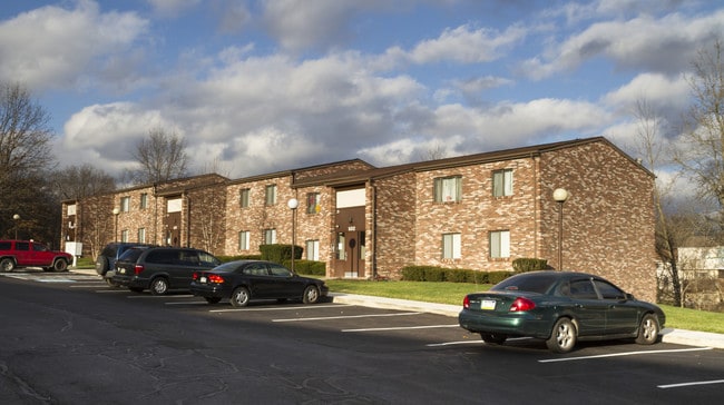 Lexington Manor - Lexington Manor Apartments