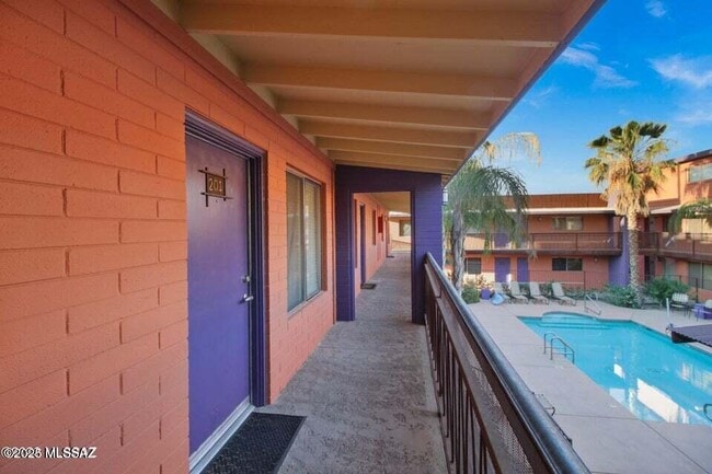 Photo - 55 N Cherry Ave Unidad 201