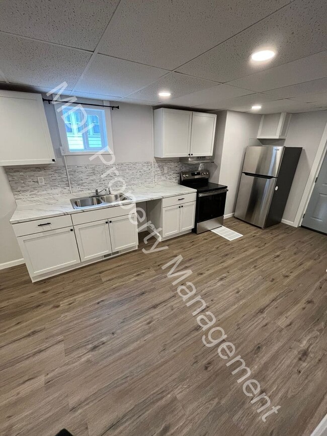 Building Photo - 1500 Birney St Unit A