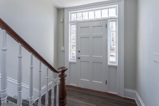 Photo - 211 Washington St