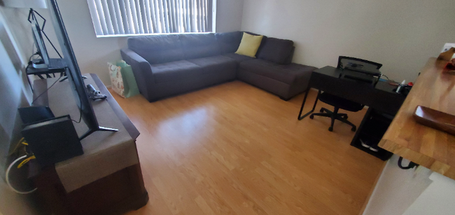 Photo - 4446 W 136th St Apartamento Unidad 4