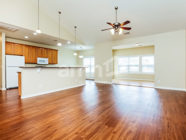 Photo - 7 Wyndham Dr