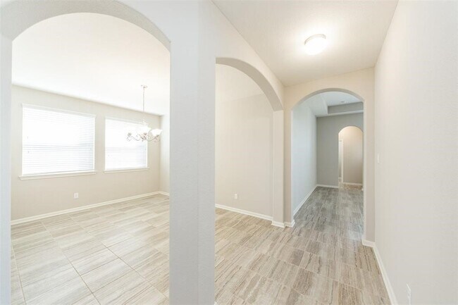 5626 Verona Ridge Dr