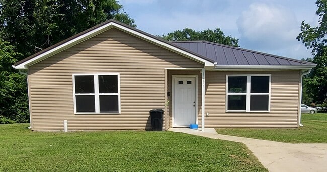 Building Photo - 1010 S Singleton Rental