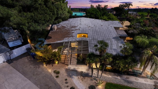 Photo - 5544 N Poplar Ave