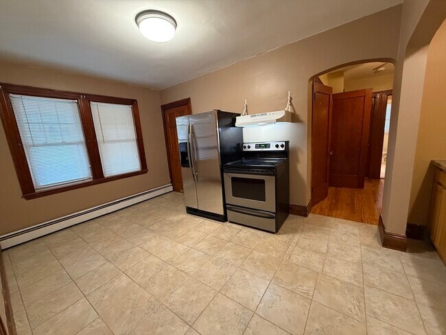 Photo - 60 Margin St Unit 1L