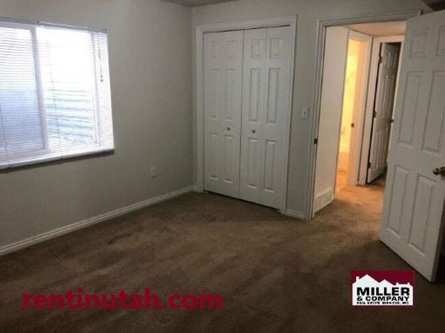 Photo - Former Model home in Layton For Rent!