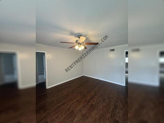 Photo - 6609 Blue Bird Dr
