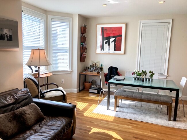 Photo - 19 Plymouth St