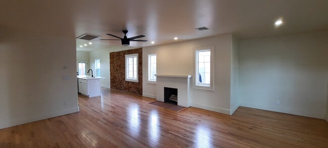 Photo - 2234 N Evergreen St