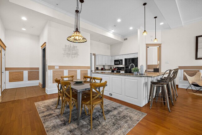 Photo - 92 Washington St Unit FL2-ID1281952P