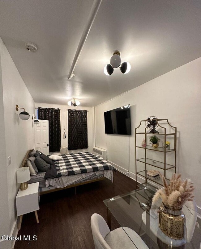 Photo - 51 Elm St Unidad 2