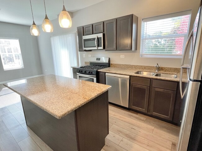 Photo - 809 E Main St Unit 2A