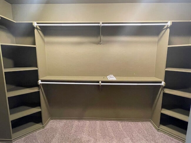 Photo - Comfortable 3/2 in Desired Neighborhood