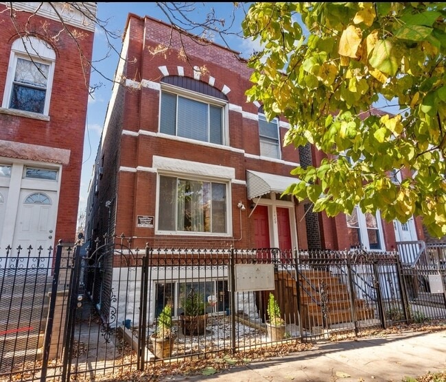Building Photo - 1420 N Campbell Ave Unit 1R