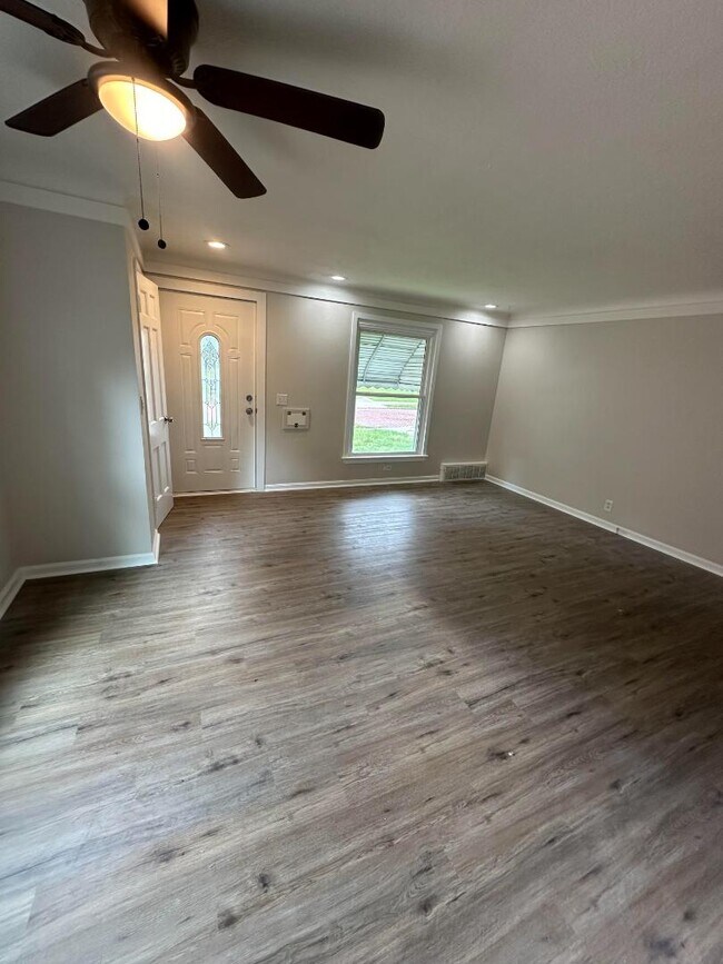 4409 W 143rd St House House Rental in Cleveland, OH