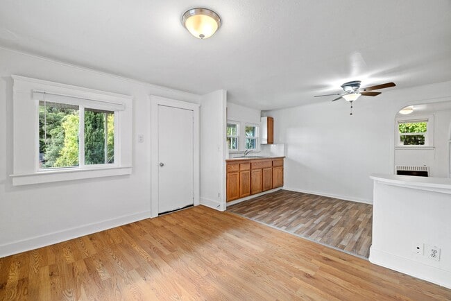 Photo - Great 2 bedroom 1 Bathroom ADU in the hear...